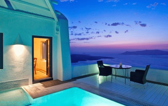 10 Greek places with the most romantic sunsets