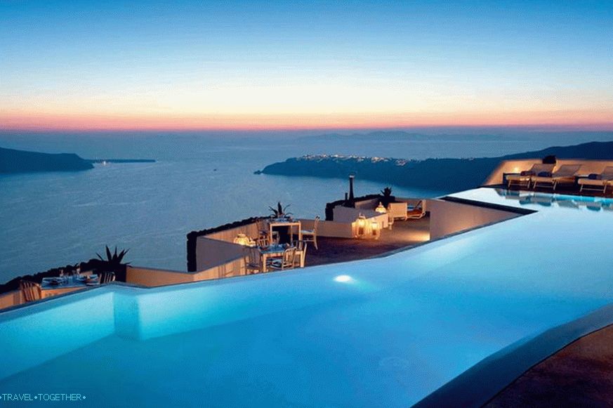 12 Greek hotels with impressive panoramic pools