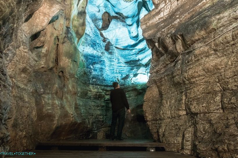 Akhshtyrskaya cave in Sochi