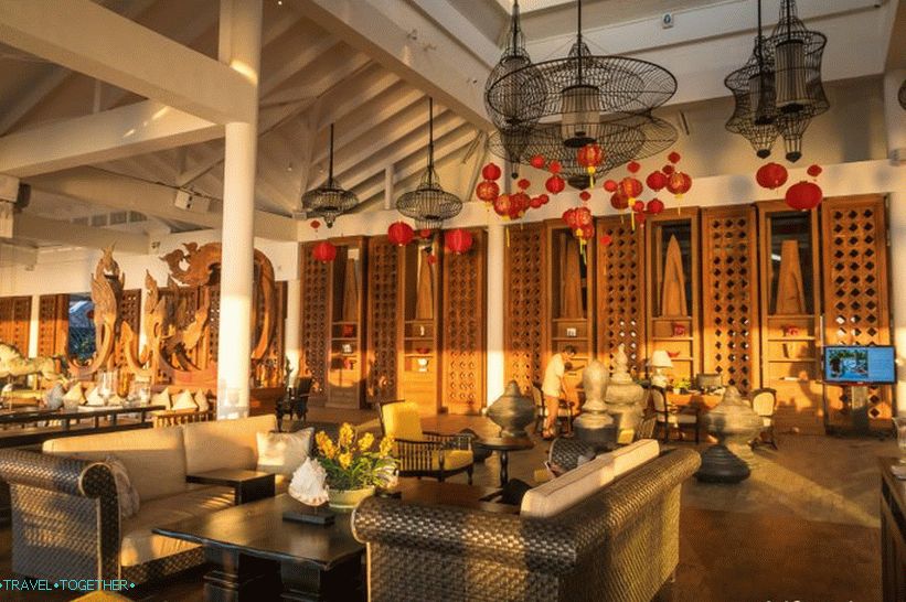 Air Bar at InterContinental Hotel - the best place to meet sunsets on Samui