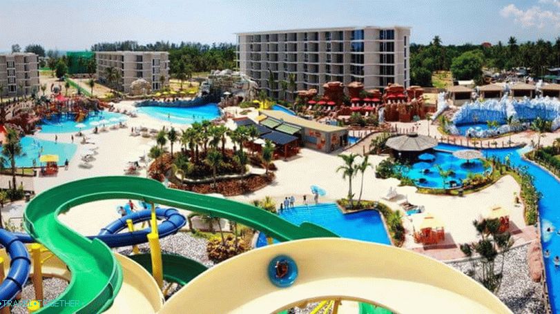 Splash Jungle Water Park in Phuket