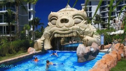 Splash Jungle Water Park in Phuket