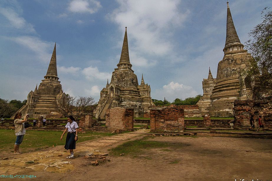 Wat Phra Si Sanphet - old stupas