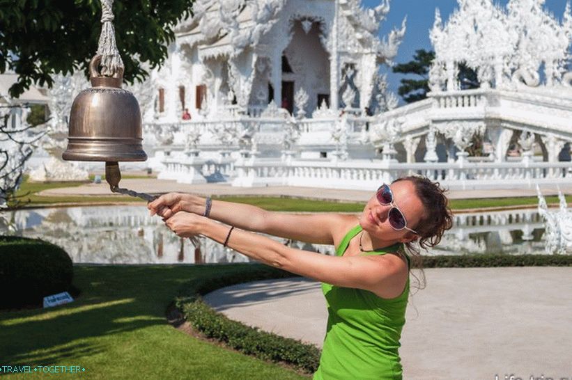 The White Temple of Thailand (Wat Rong Khun) - a beautiful fairy tale in the flesh