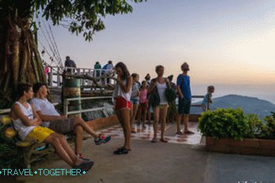 Around the Big Buddha several viewing platforms