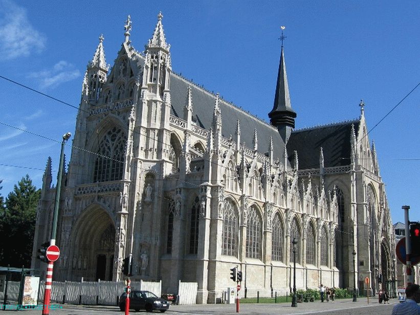 Notre Dame du Sablon