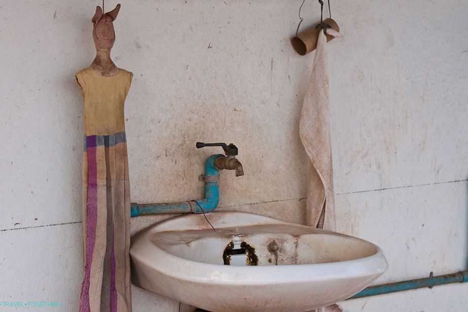 Washbasin near the park with a fantastic towel