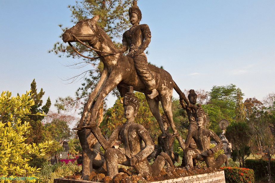 Thai Kutuzov. And the horse in his hands hold, pony?