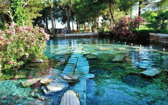 Popular Tours in Turkey - Cleopatra's Pool