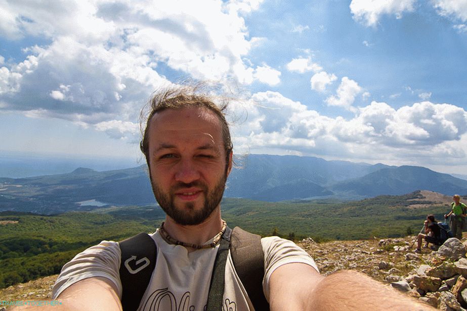 I and the wide-angle lens