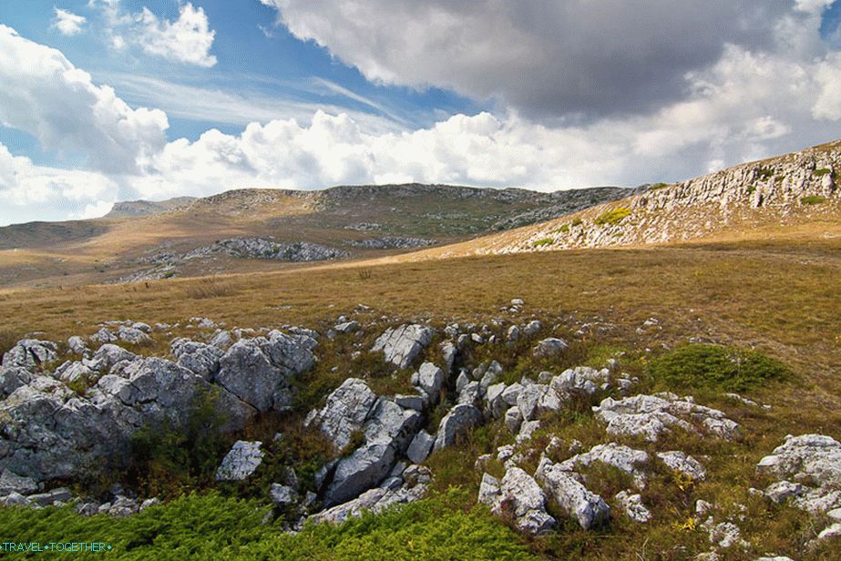 Around rocks and stones