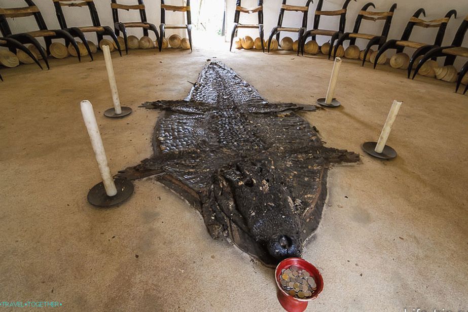 Sacrificial altar, pentagram is just not enough