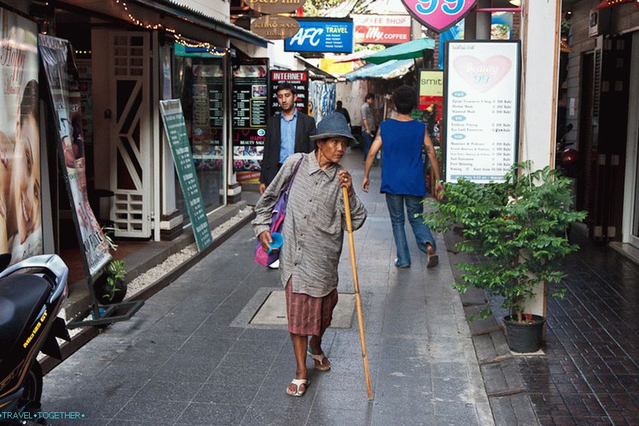 Narrow streets of Bangkok