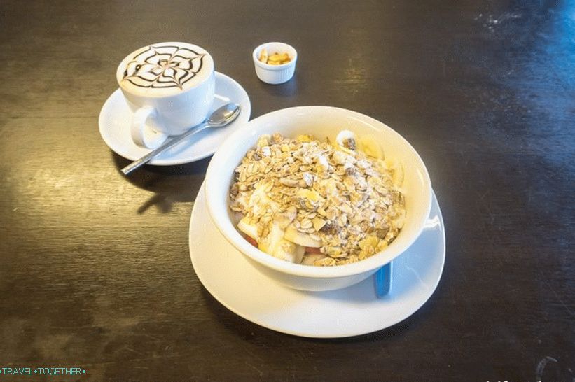 Coffee Cup Club on Lanta - we are not co-working, but a coffee shop