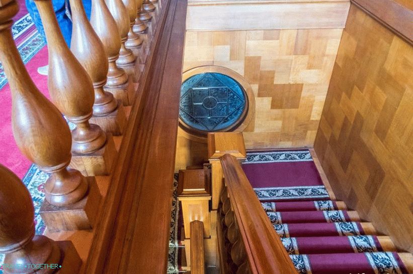 Stalin's dacha in Sochi is a story, not an attraction