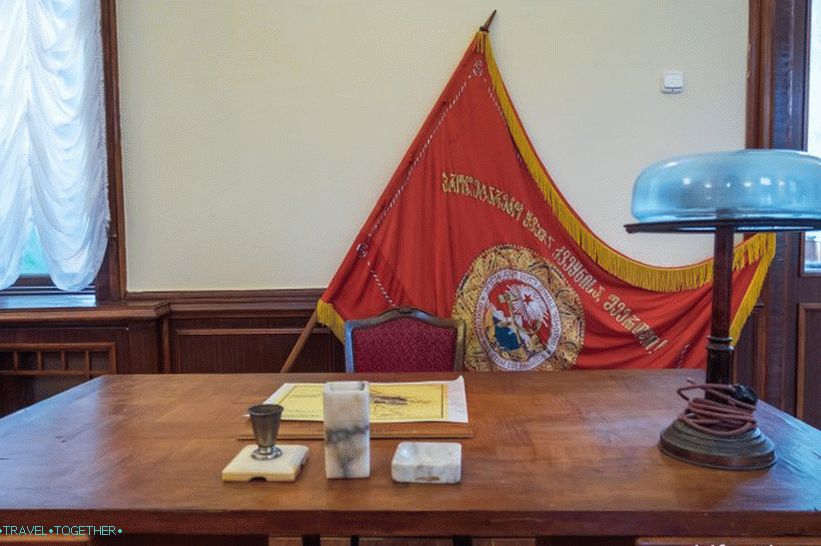 Stalin's dacha in Sochi is a story, not an attraction