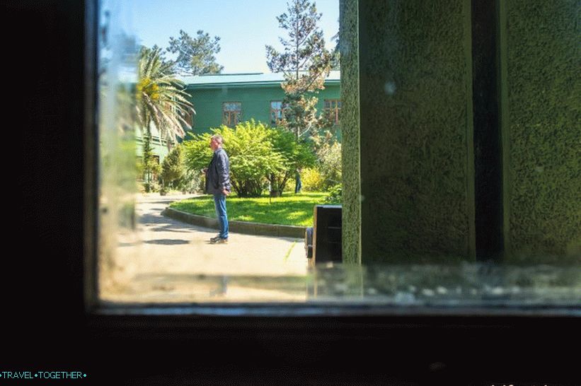 Stalin's dacha in Sochi is a story, not an attraction