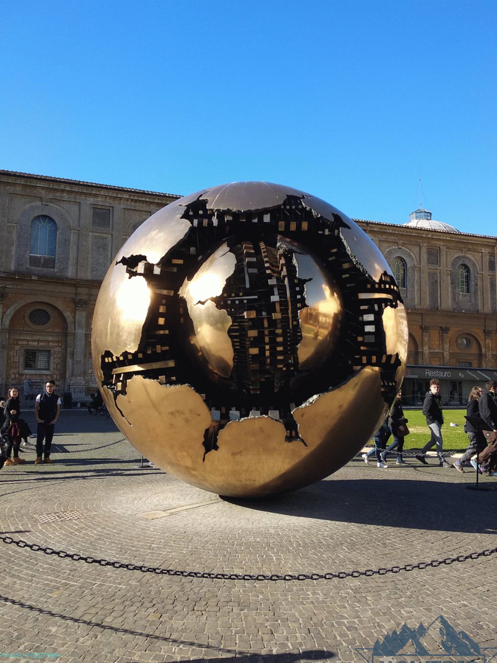 Golden Globe in the Vatican