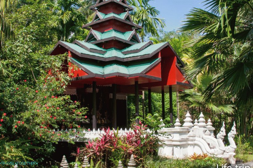 Balinese style pagoda opposite the mansion