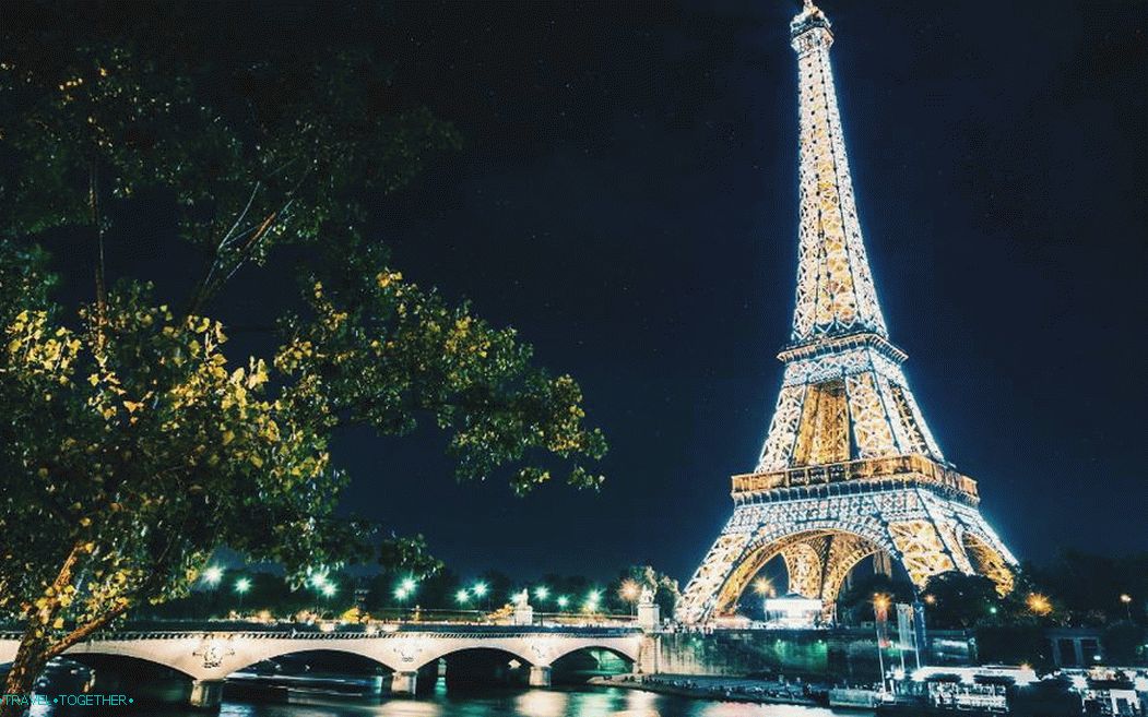 Light Illumination on the Eiffel Tower