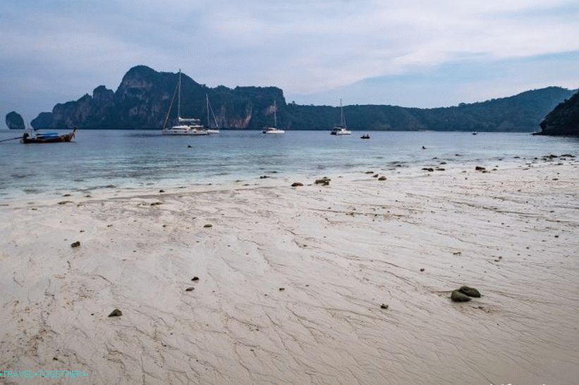 Phi Phi Island Tour in Thailand - my review and how best to go