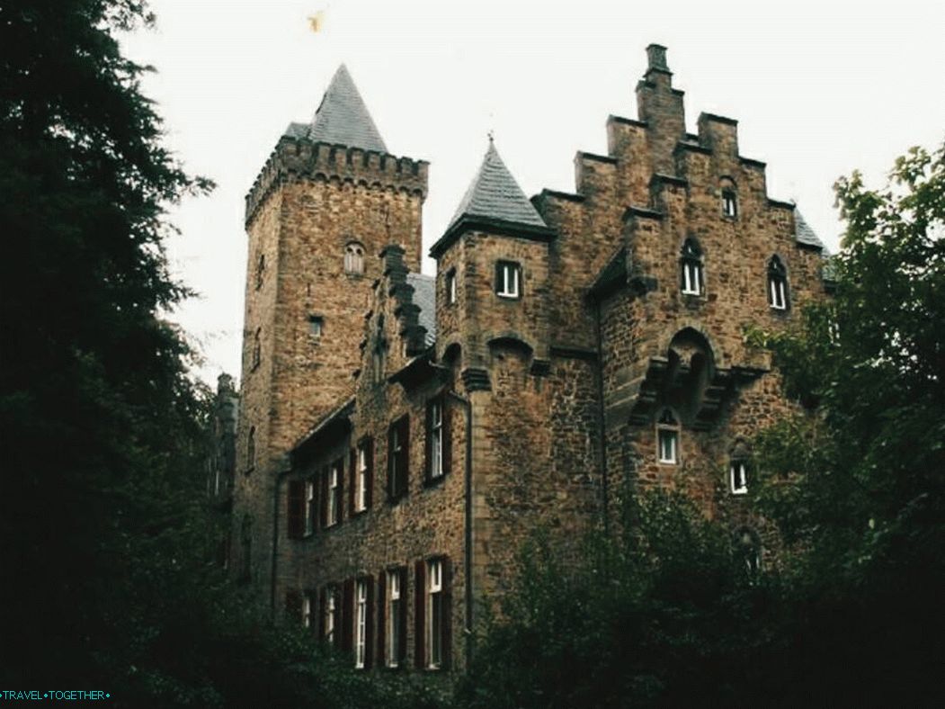 Efte Castle