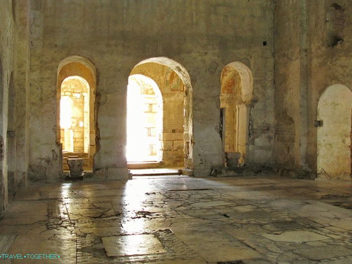 Inside the church of St. Nicholas the Wonderworker.