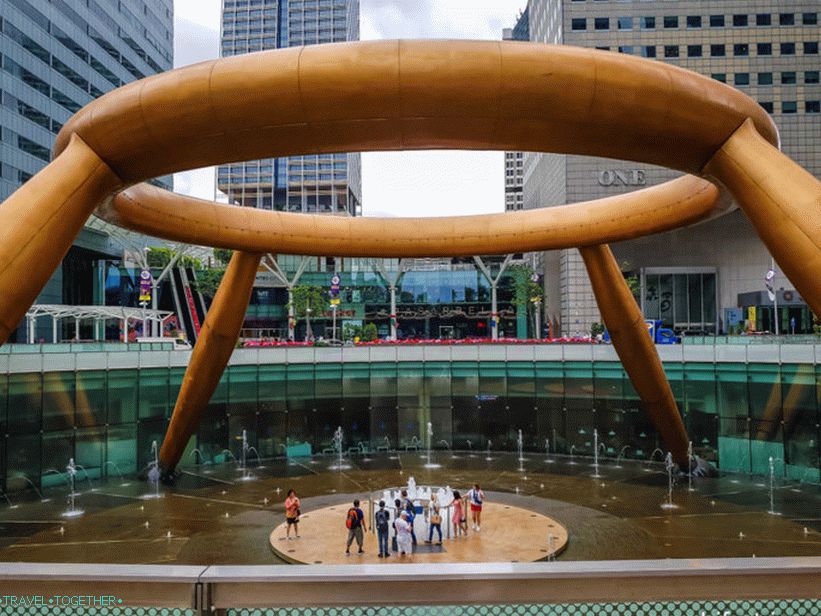 Fountain of Wealth in Singapore - to see and get rich