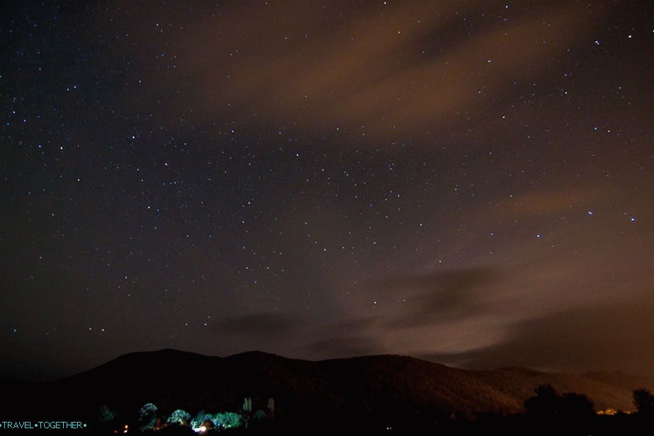 Next to Krinitsa. ISO800, 11mm, f2.8, 30sec