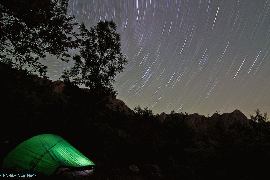 Camping in Crimea. ISO400, 11mm, f5, 1793sec