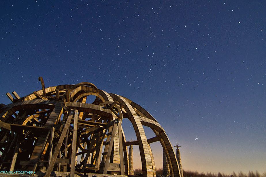 Archstoyanie, Kaluga region. ISO800, 11mm, f2.8, 30sec