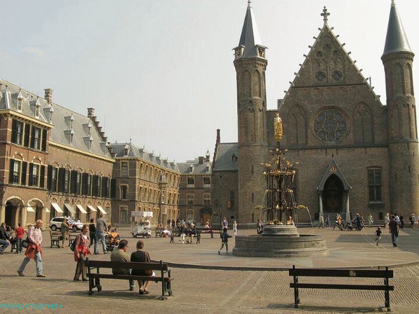 Binnenhof - courtyard