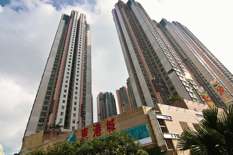 On the outskirts of Hong Kong, the house is a bit thicker