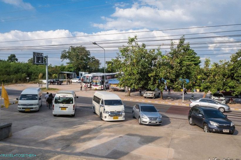 Parking by the road next to the mountain