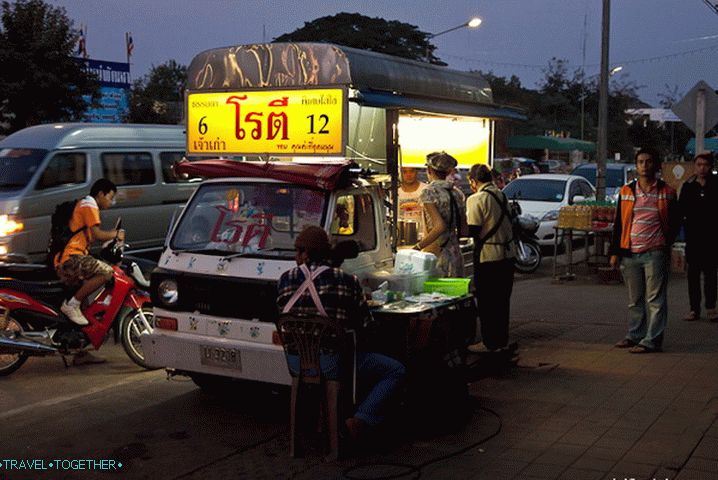 Makeups in Chiang Saen
