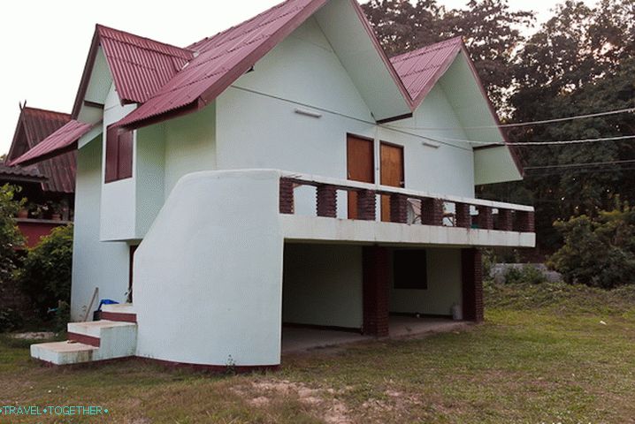 House for 1500 baht in Chiang Saen