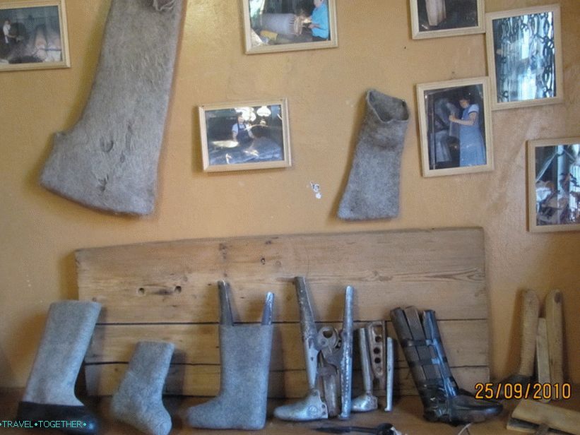 Excursion to the town of Myshkin and the village of Martynovo
