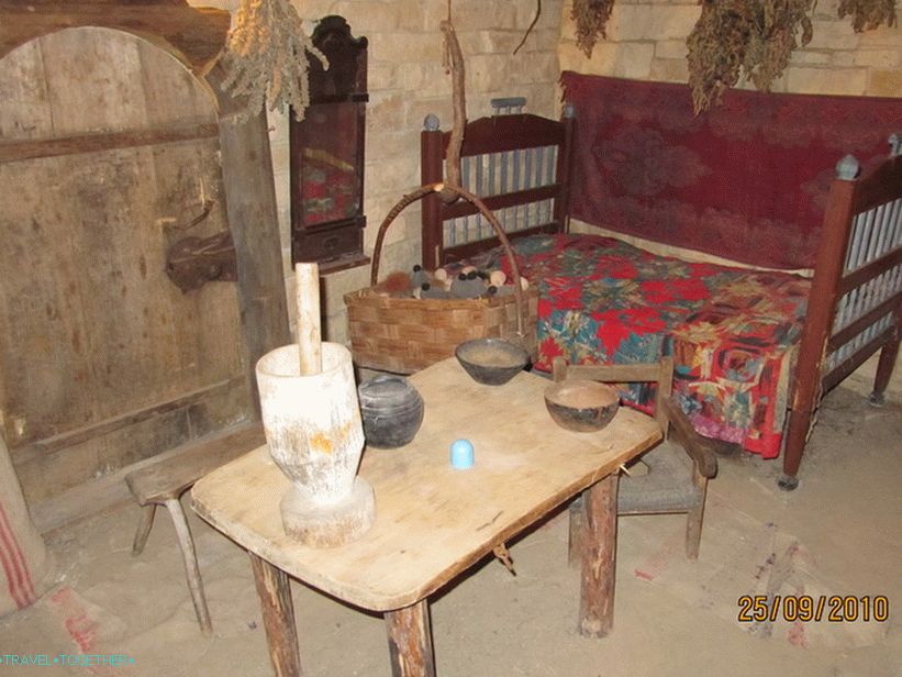 Excursion to the town of Myshkin and the village of Martynovo