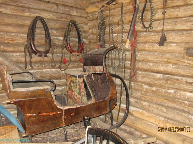 Excursion to the town of Myshkin and the village of Martynovo