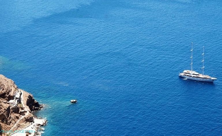 Greece is a land of three seas