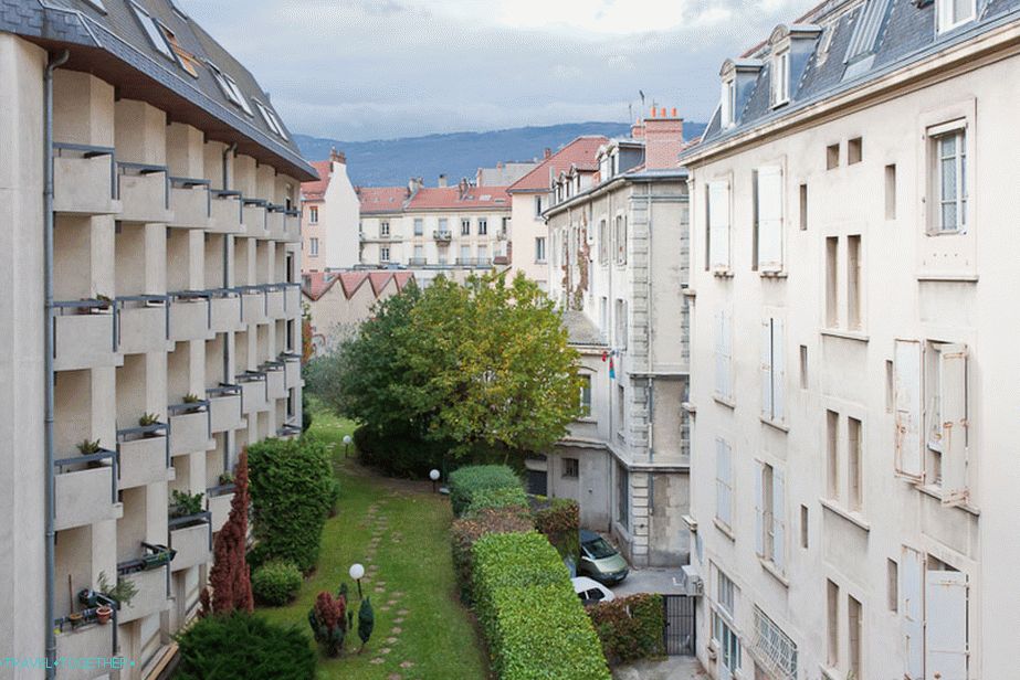 These are the courtyards in Grenoble