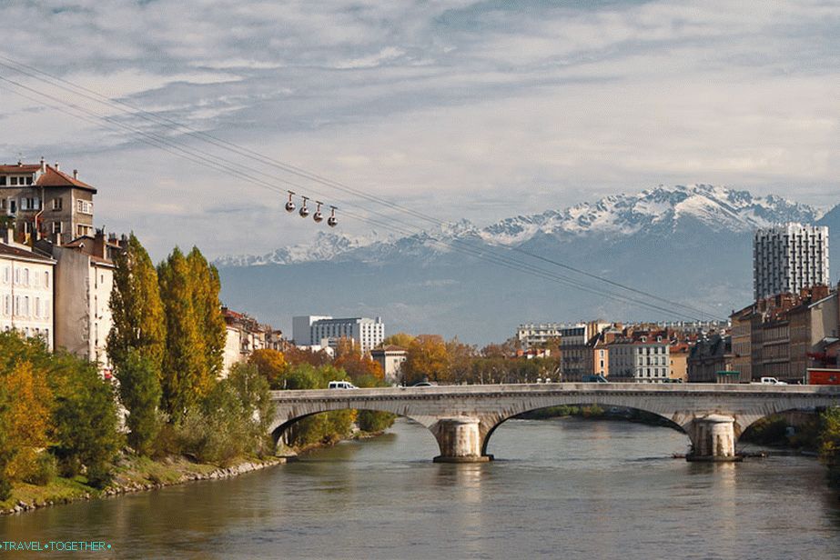 Teleferic Grenoble and the French Alps