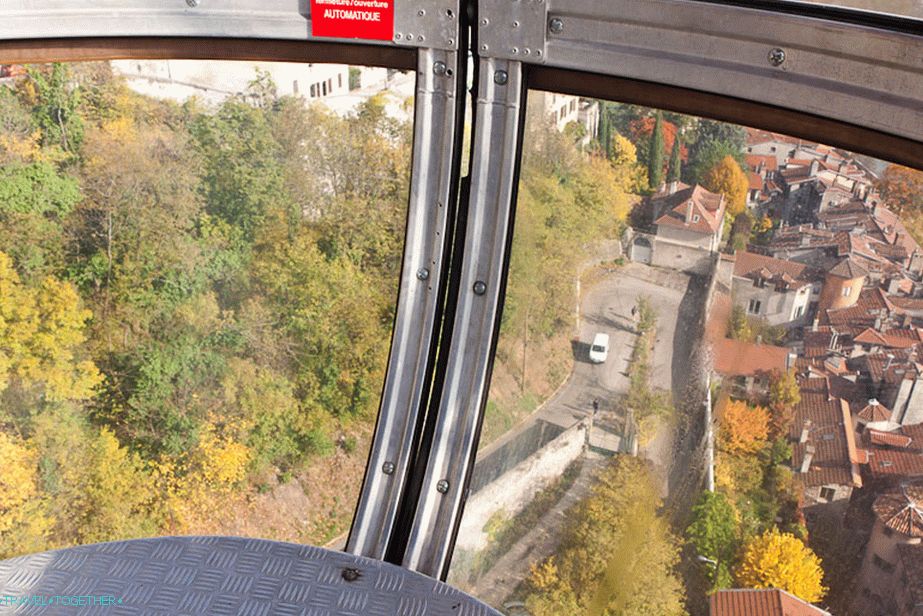Glass walls of the cabin of the telefrey of Grenoble