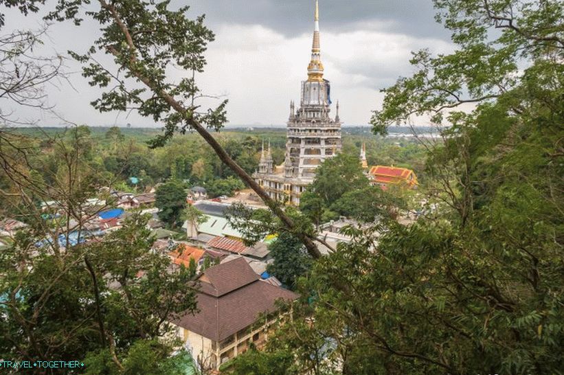 Let me remind you that the height of the pagoda is 90 meters, and this is only the beginning of the ascent
