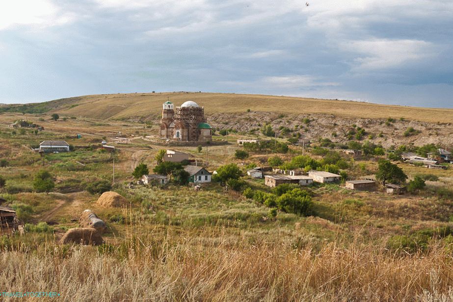 Dyadin Farm from the Hill