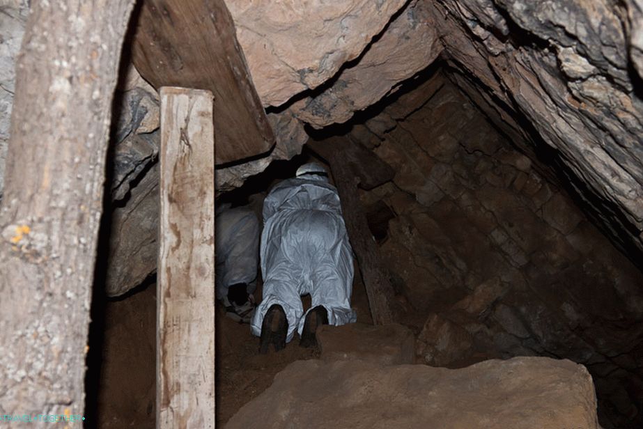 Not that cave, not that kind of entrance