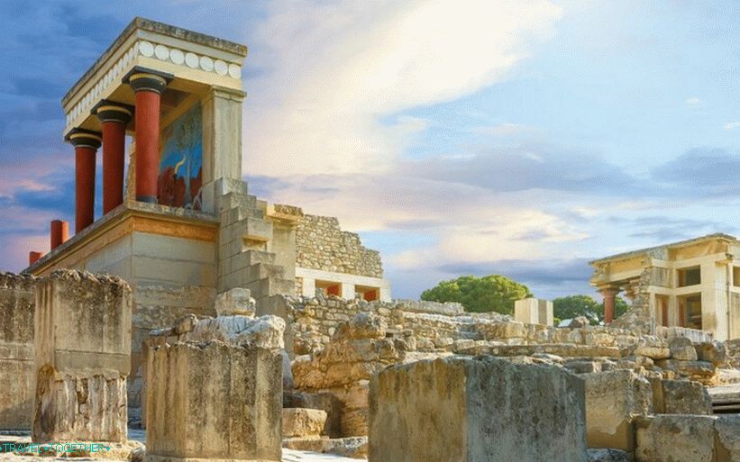 Knossos palace