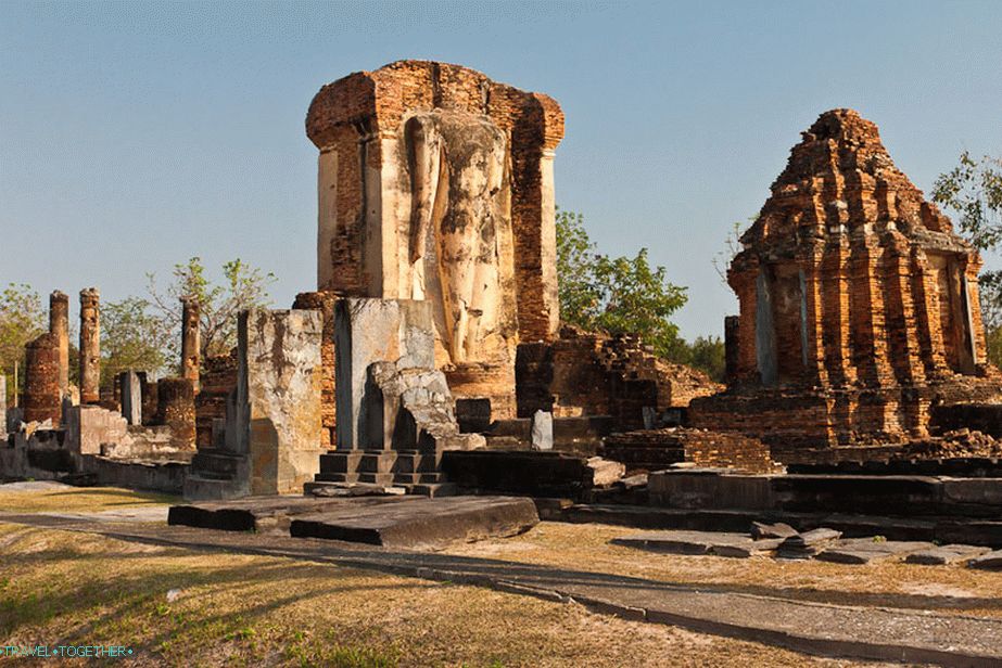 Wat Chetuphon in the southern part of Sukhothai