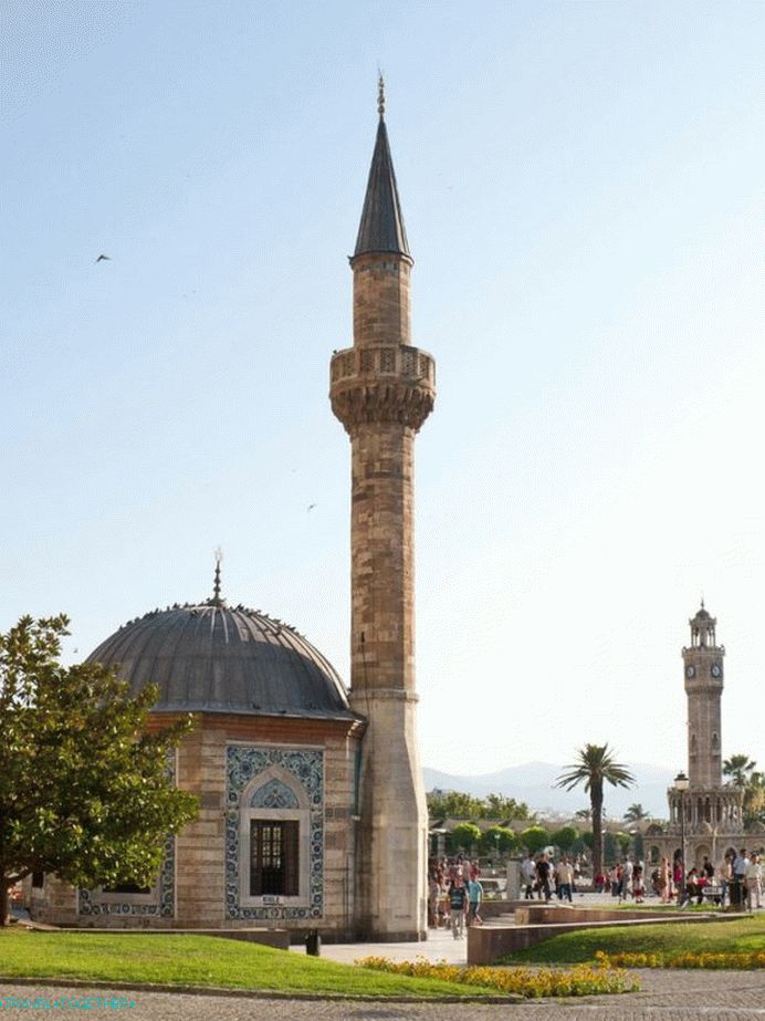 Yali Mosque