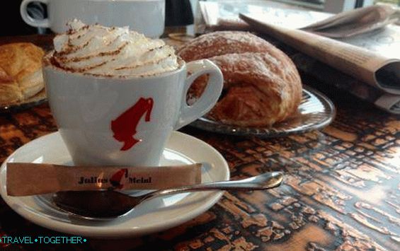 A cup of Viennese coffee